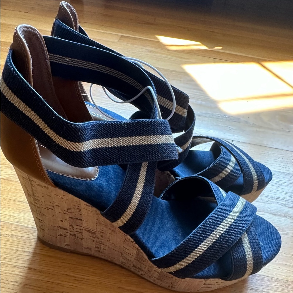 NWT Platform Summer Shoes!!